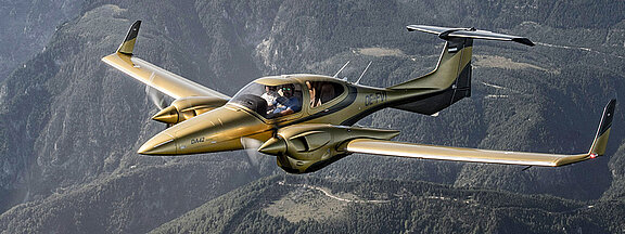 2023-03-02_Radartaugliche-Flugzeuglackierung_1_Foto-Diamond-Aircraft.jpg  
